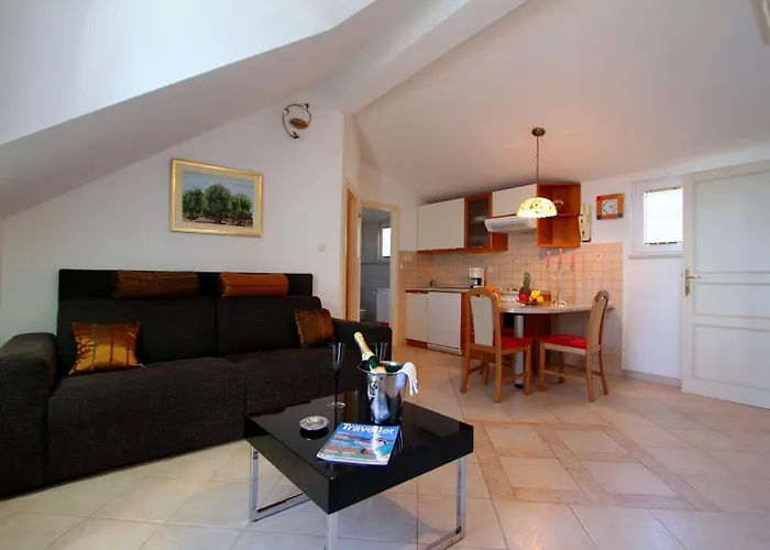Apartments Amore Bol
